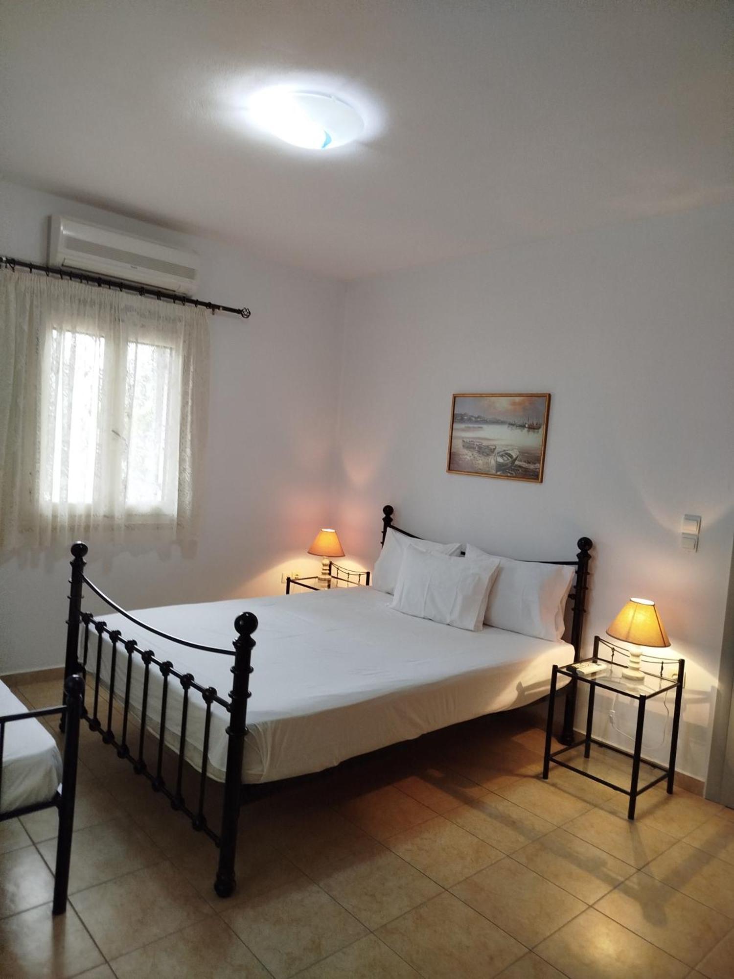 Eleana Studios Skyros Bagian luar foto