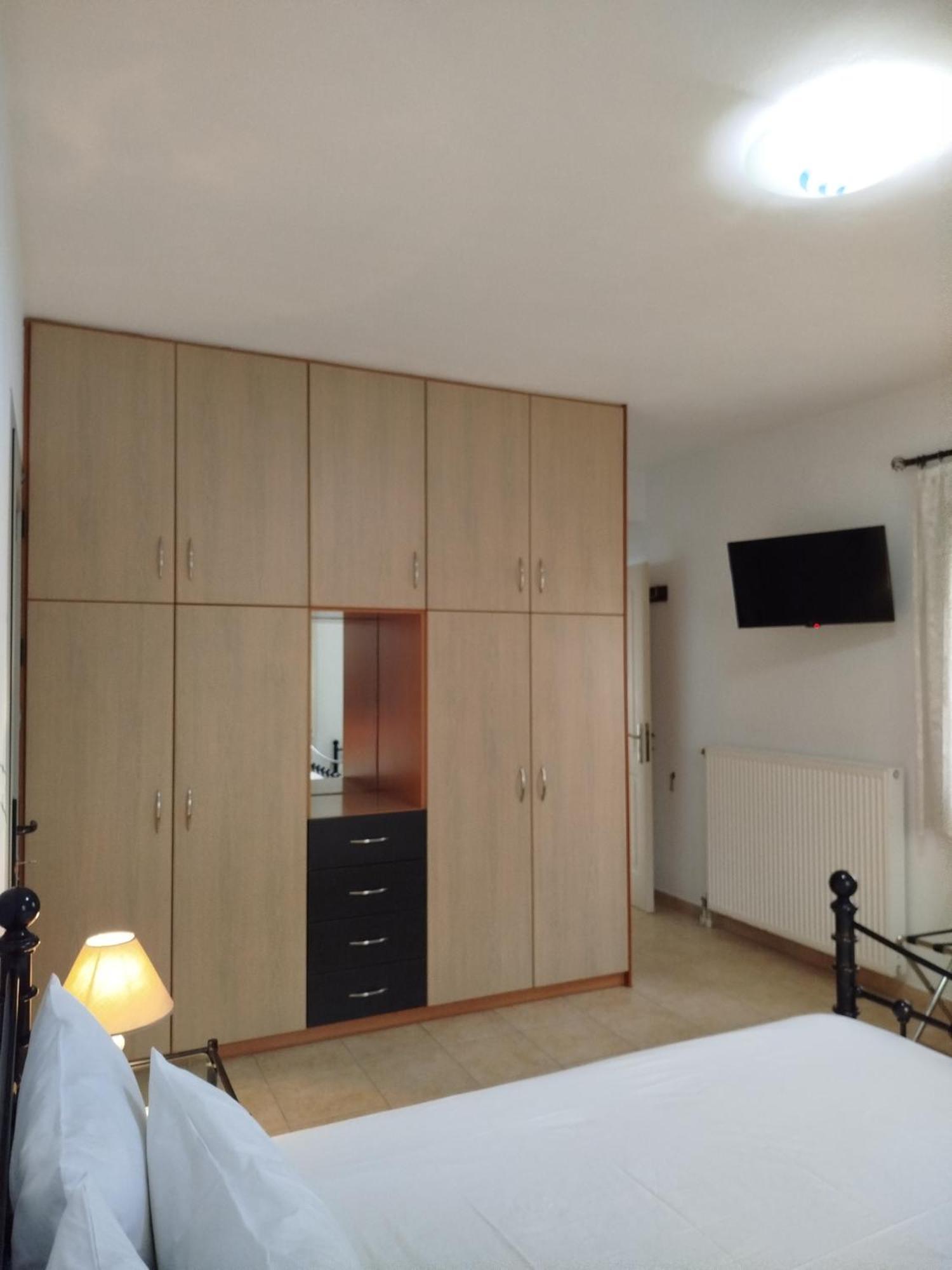 Eleana Studios Skyros Bagian luar foto